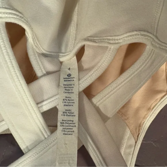 Lululemon Athletica White Tank Top with built in bra - 4 - Picture 3 of 3